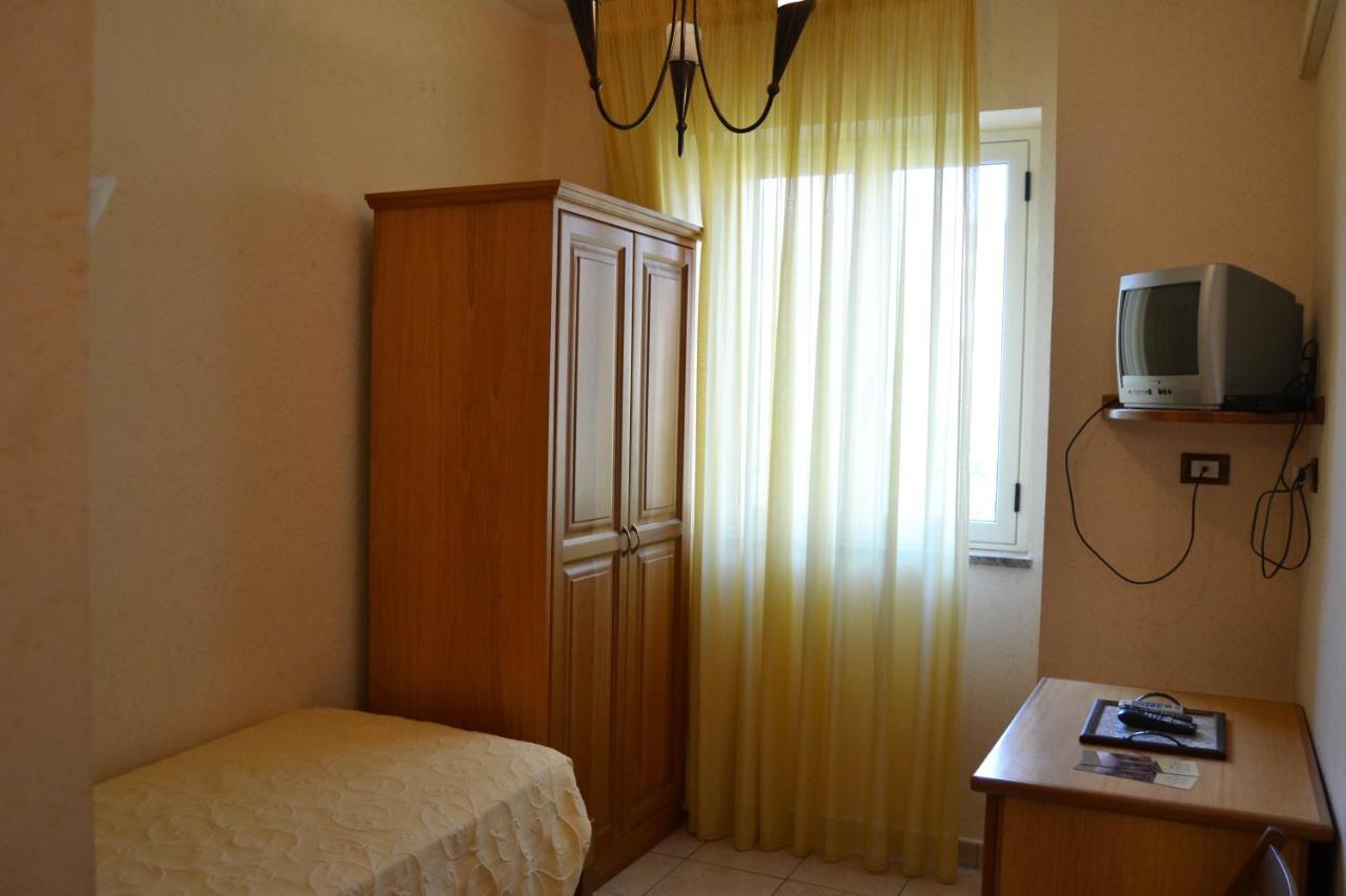 Hotel Ristorante L'Avvenire จิซเซเรีย ห้อง รูปภาพ
