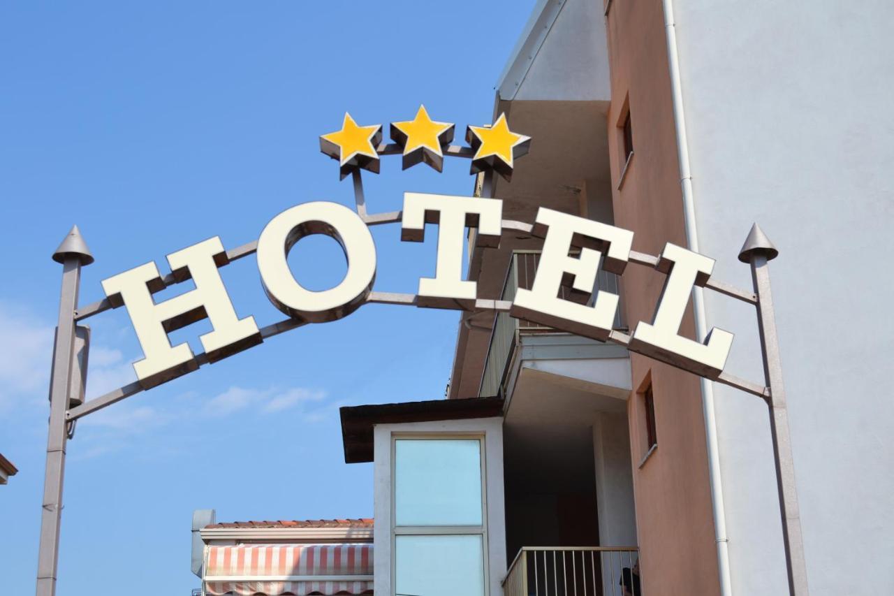 Hotel Ristorante L'Avvenire จิซเซเรีย ภายนอก รูปภาพ