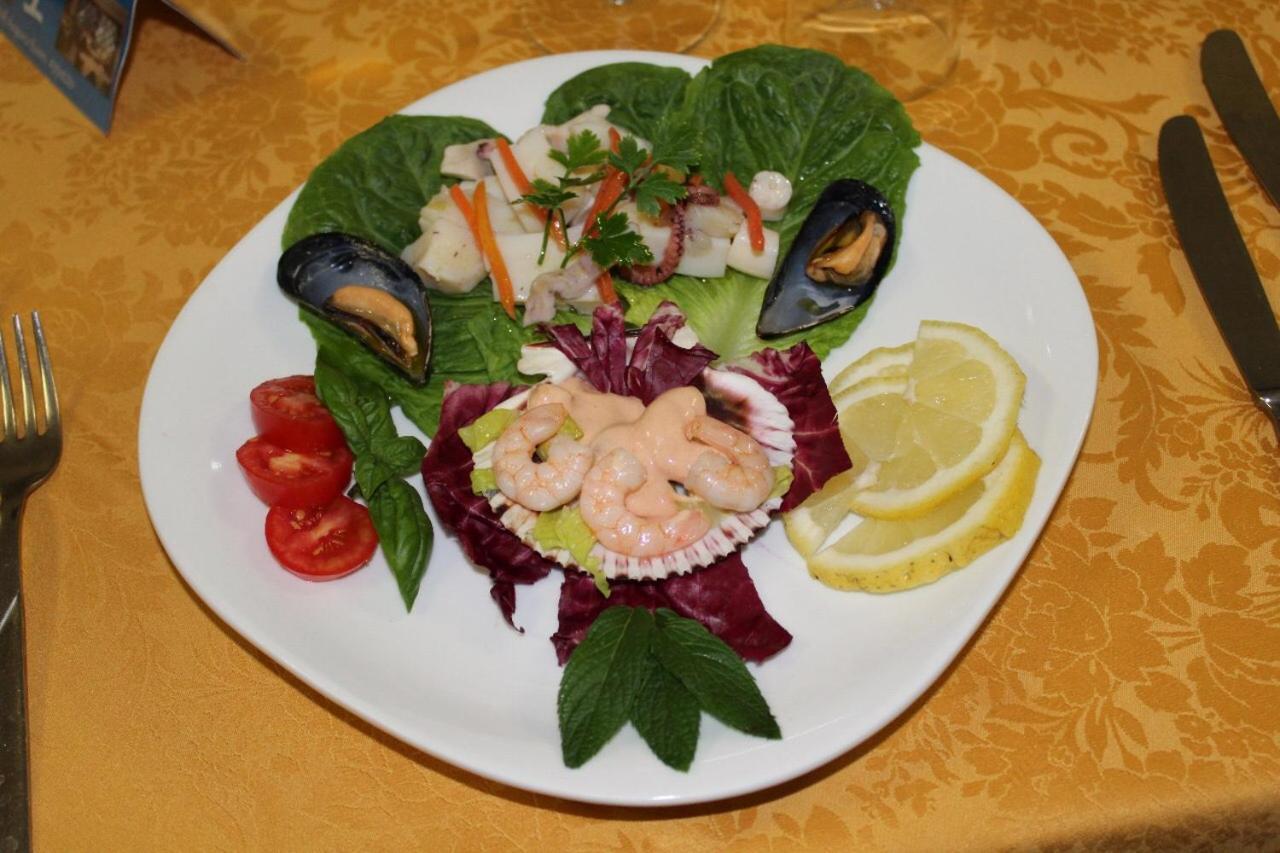 Hotel Ristorante L'Avvenire จิซเซเรีย ภายนอก รูปภาพ