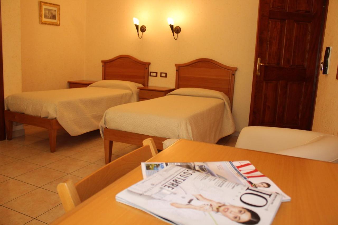 Hotel Ristorante L'Avvenire จิซเซเรีย ภายนอก รูปภาพ