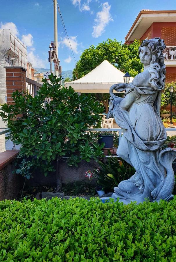 Hotel Ristorante L'Avvenire จิซเซเรีย ภายนอก รูปภาพ