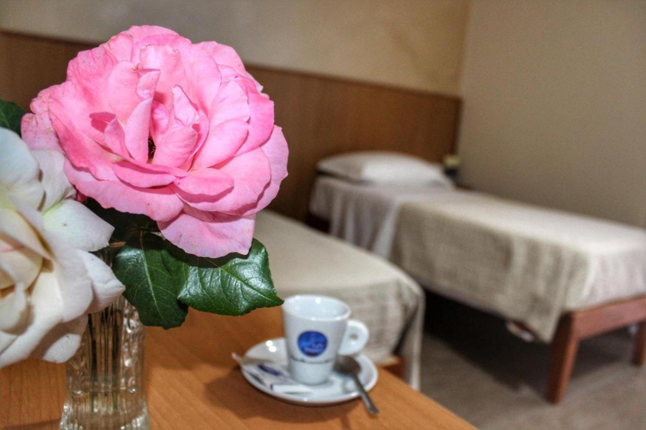 Hotel Ristorante L'Avvenire จิซเซเรีย ภายนอก รูปภาพ